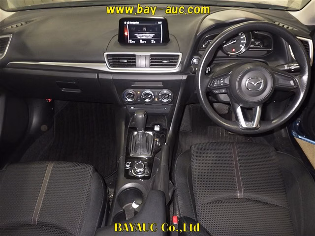 MAZDA AXELA