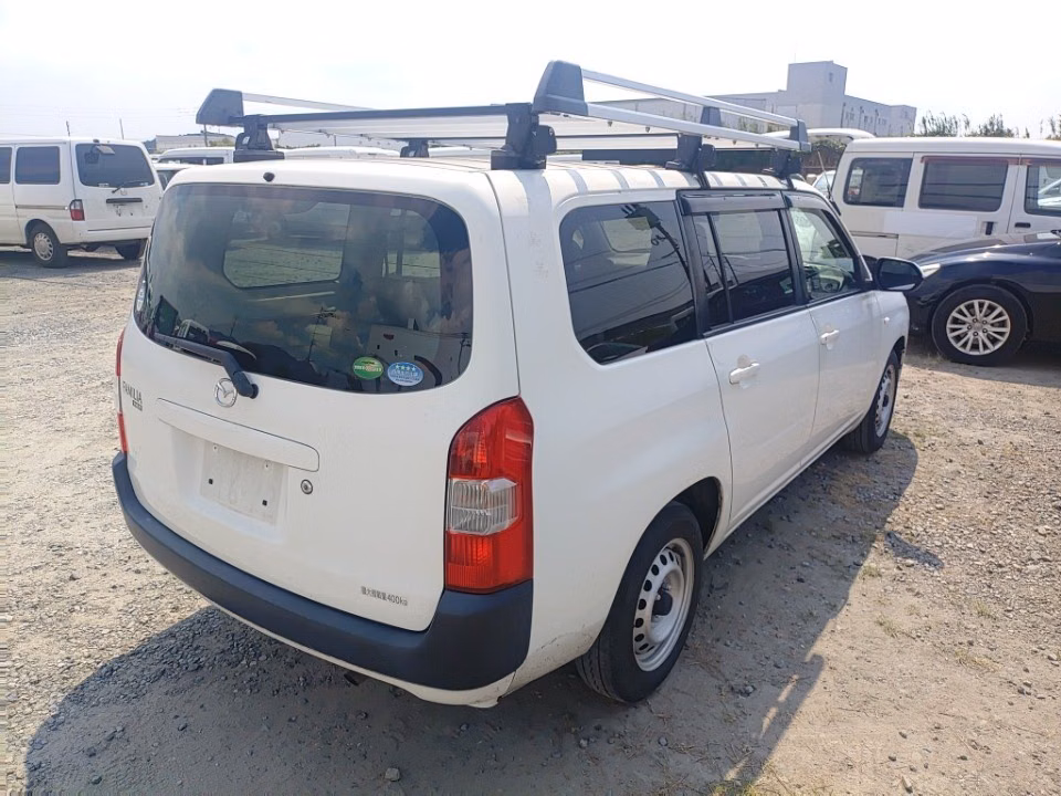 MAZDA FAMILIA
