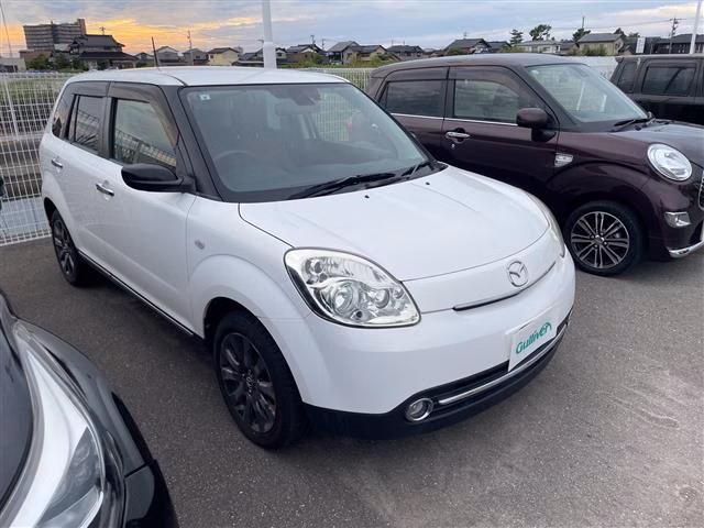 MAZDA VERISA