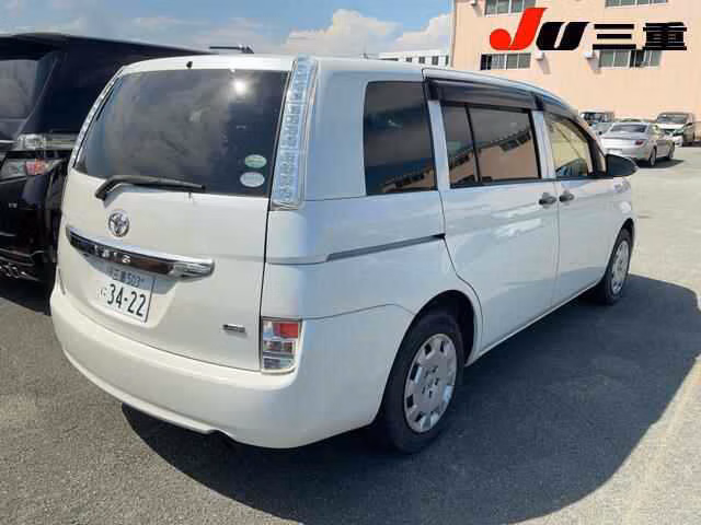 TOYOTA ISIS