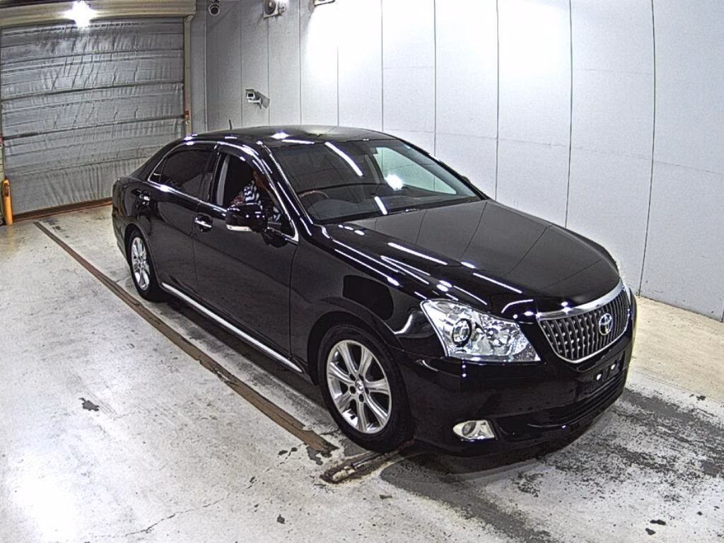 Toyota Crown Majesta