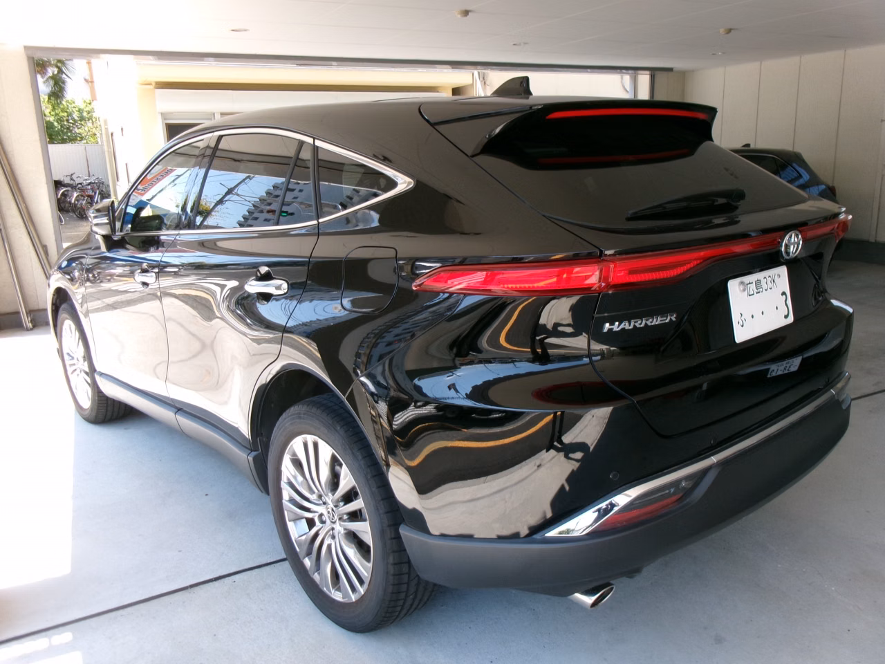 TOYOTA HARRIER