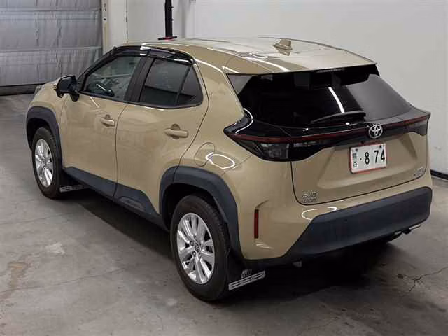 TOYOTA YARIS CROSS