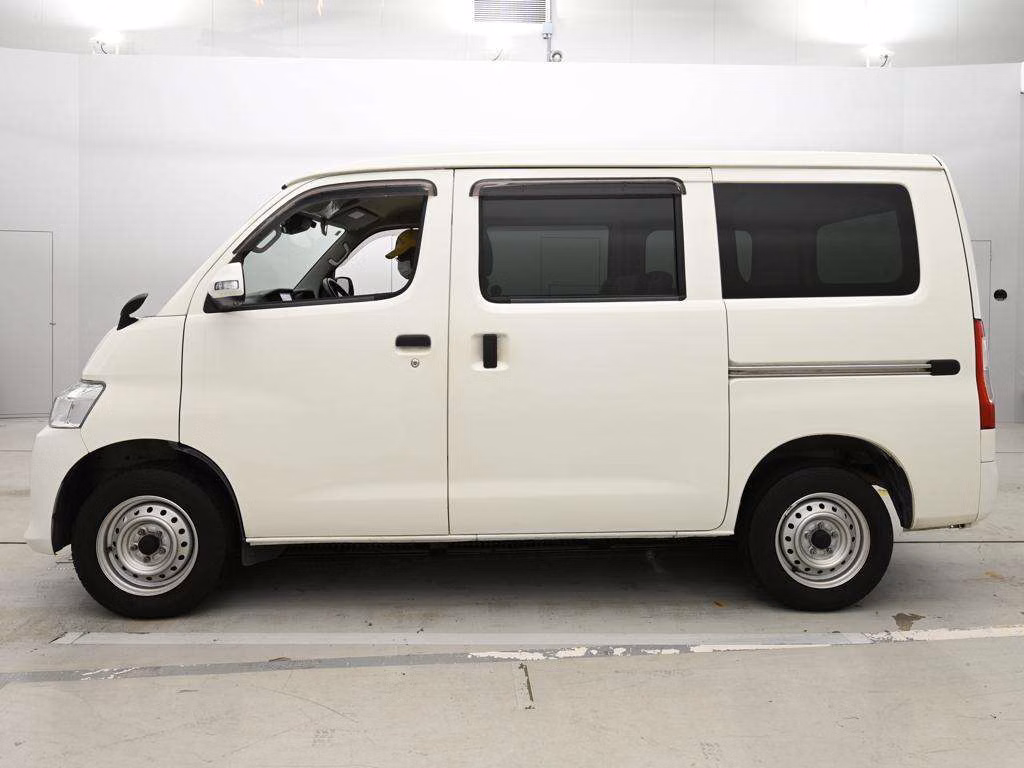 TOYOTA TOWN ACE
