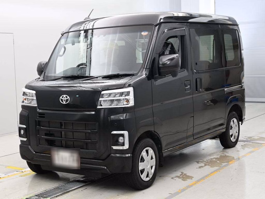 TOYOTA PIXIS VAN