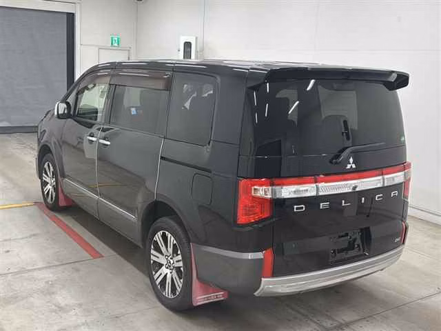 MITSUBISHI DELICA D:5