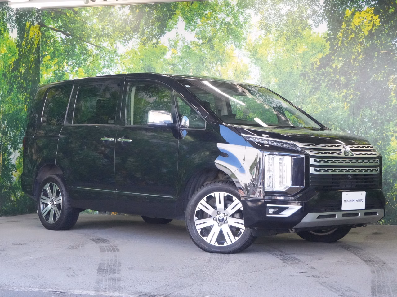 MITSUBISHI DELICA D:5