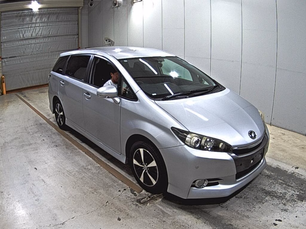 TOYOTA WISH