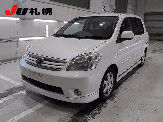TOYOTA RAUM