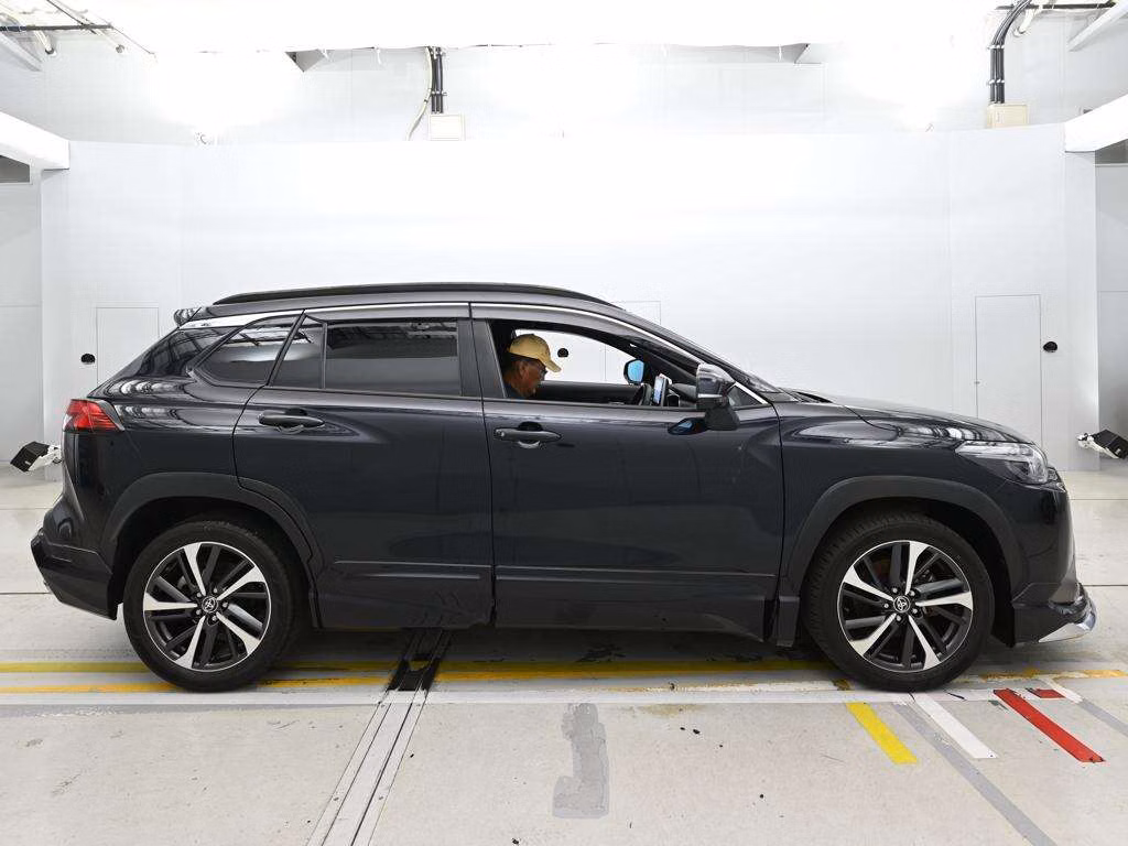 TOYOTA COROLLA CROSS