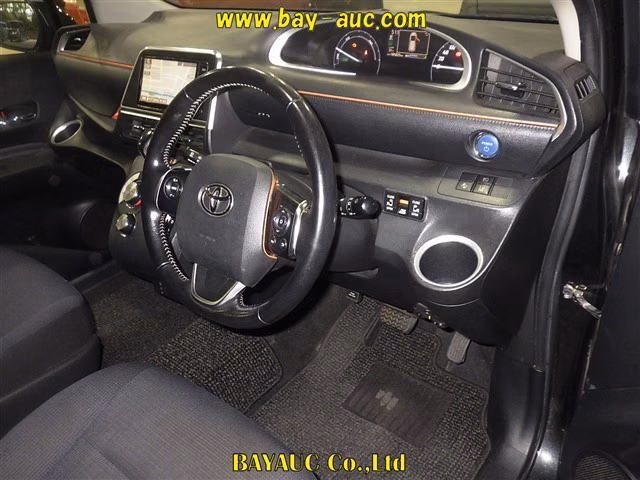 TOYOTA SIENTA