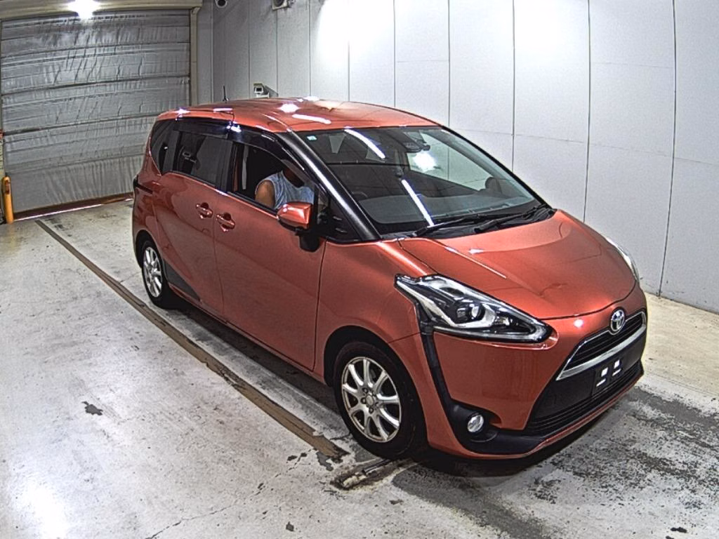 TOYOTA SIENTA