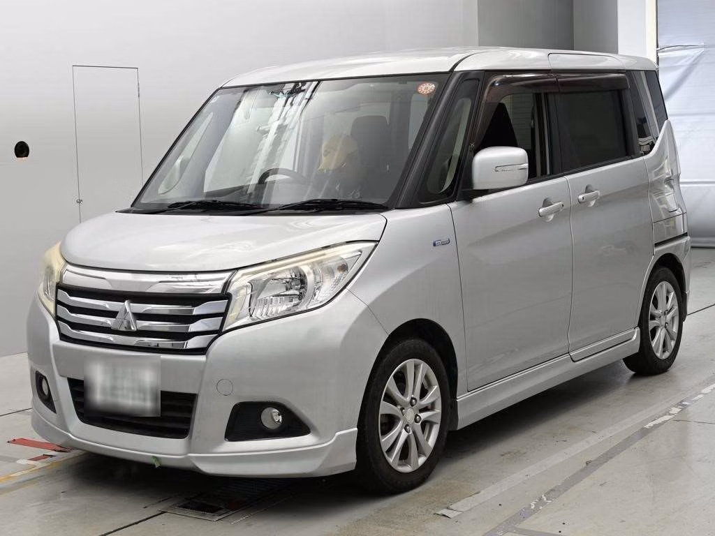 MITSUBISHI DELICA D:2
