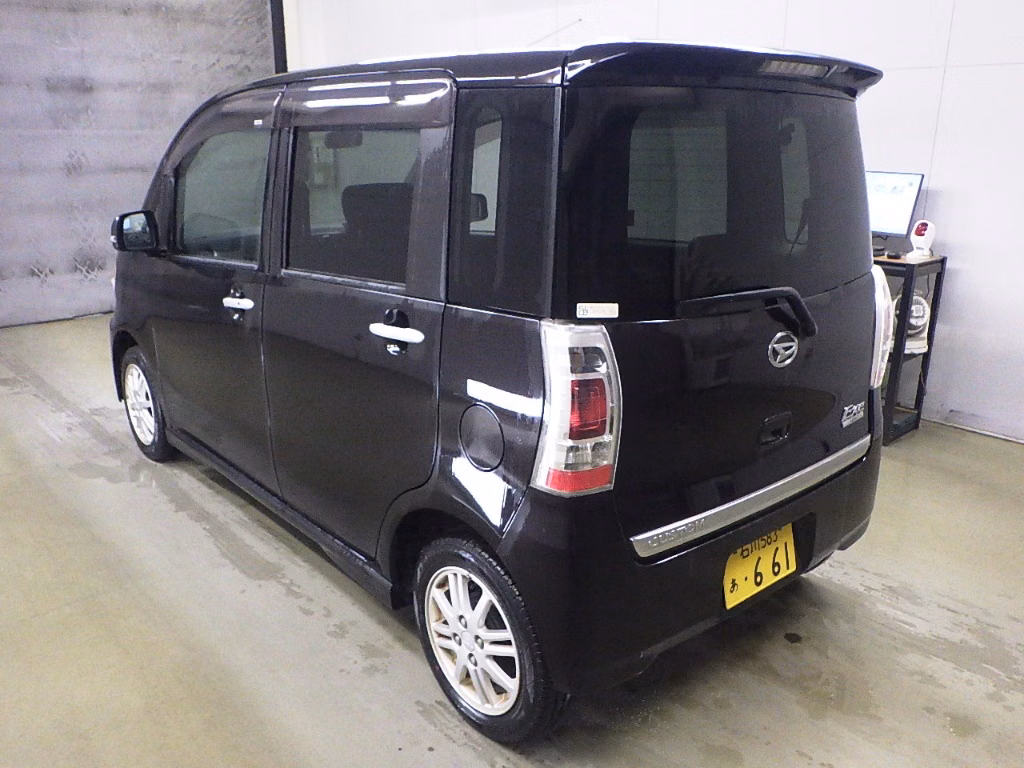 DAIHATSU TANTO EXE