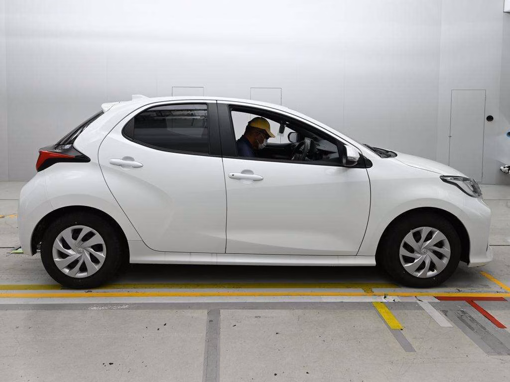 TOYOTA YARIS