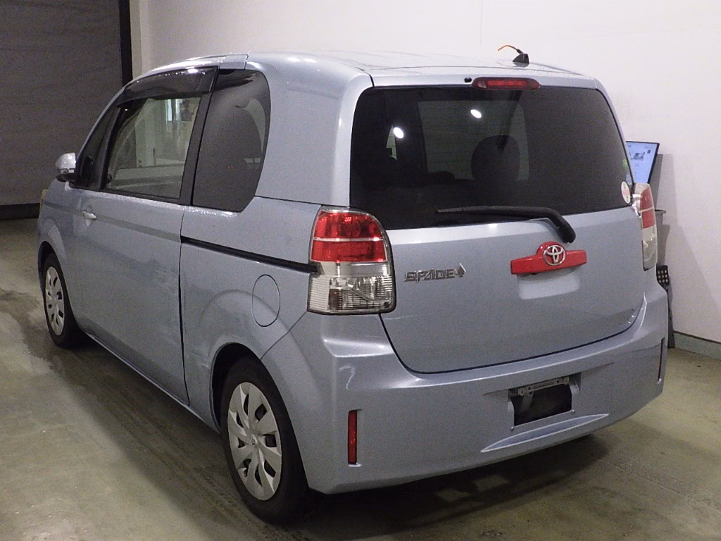 TOYOTA SPADE