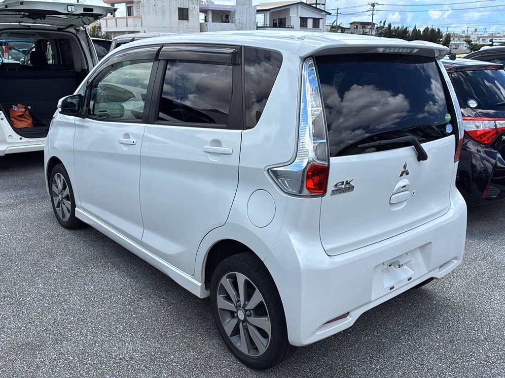MITSUBISHI EK CUSTOM