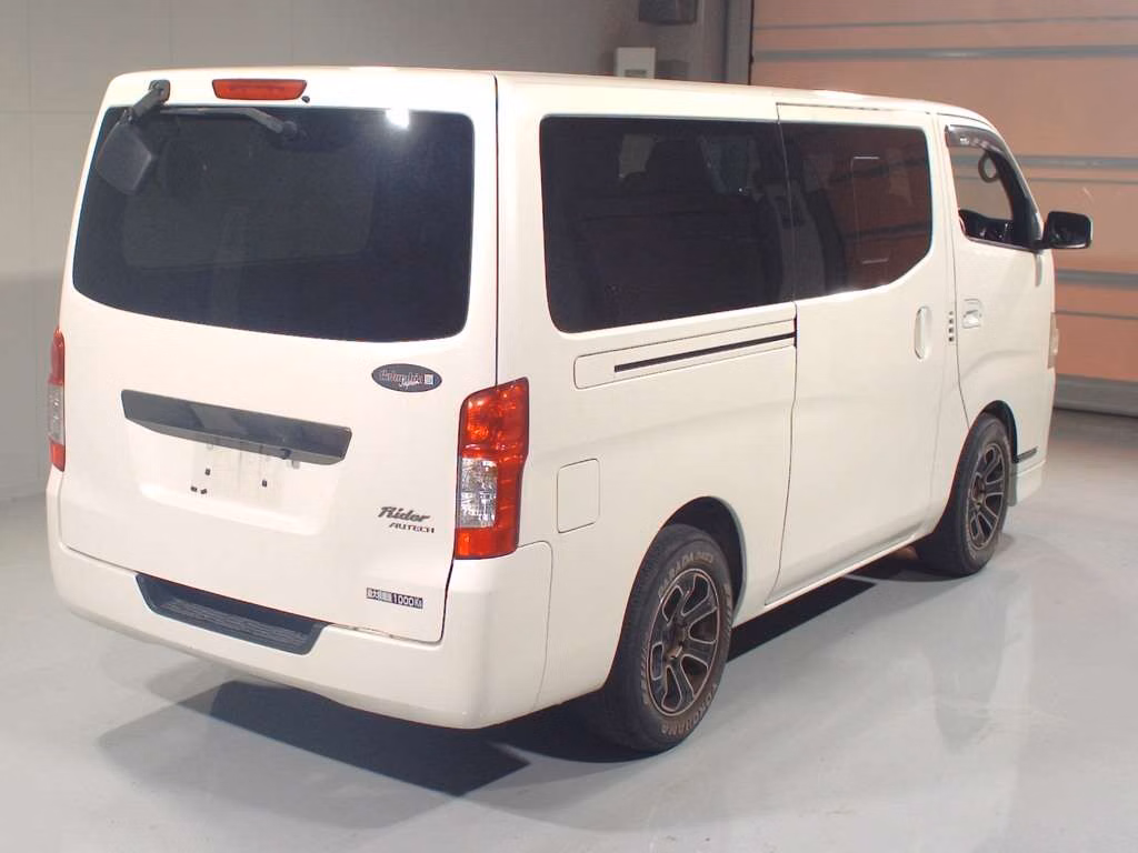 NISSAN NV350 CARAVAN
