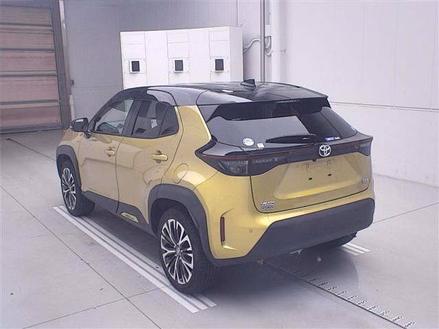TOYOTA YARIS CROSS