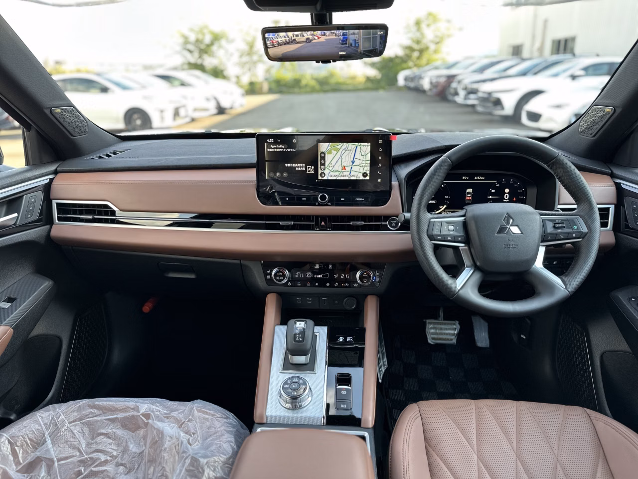 MITSUBISHI OUTLANDER