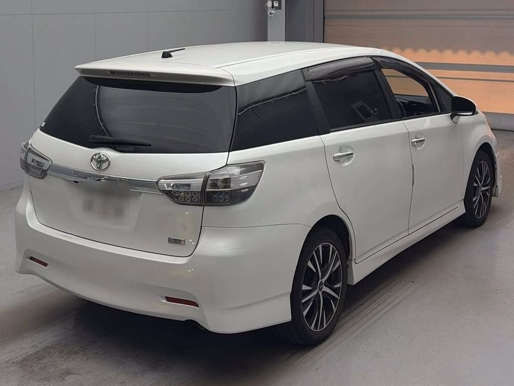 TOYOTA WISH