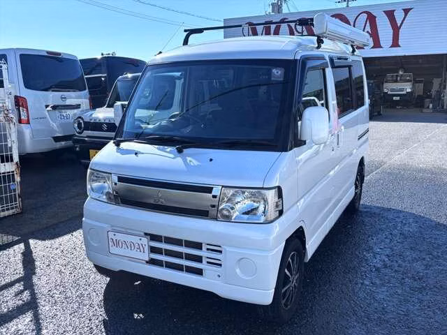 MITSUBISHI TOWN BOX