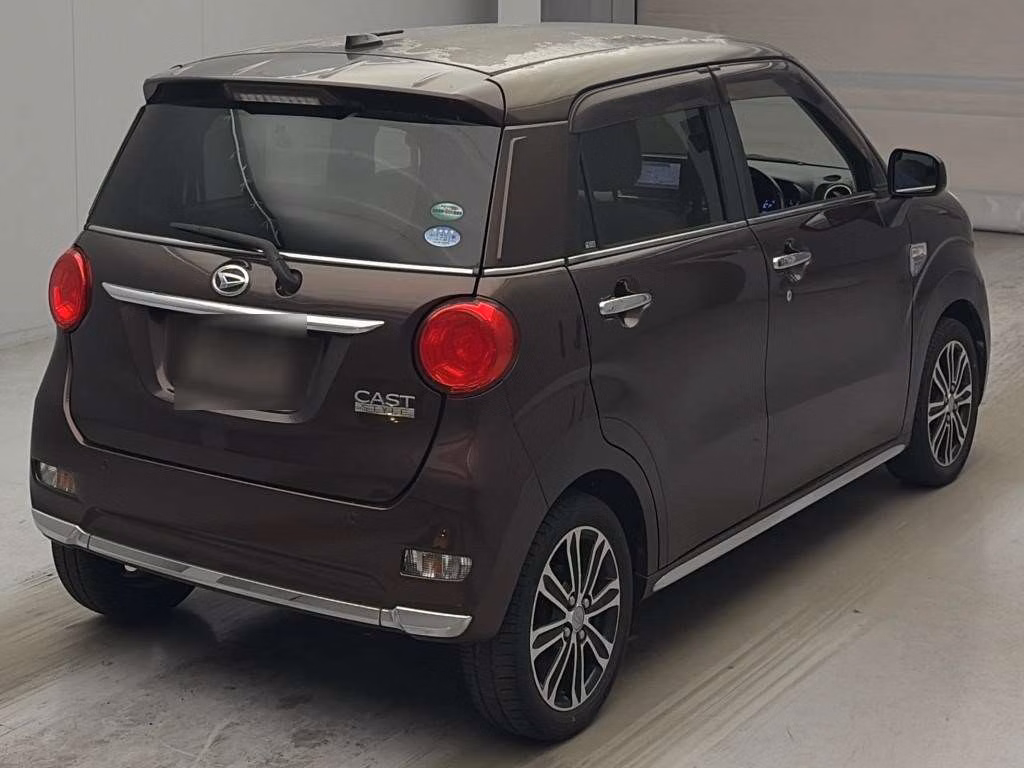 DAIHATSU CAST
