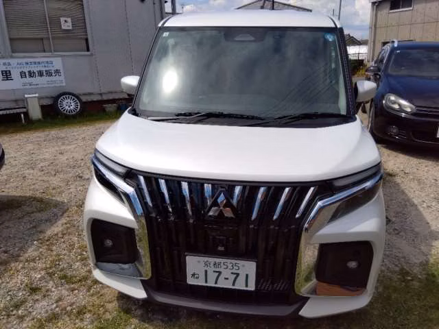 MITSUBISHI DELICA D:2