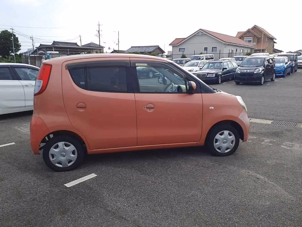 NISSAN MOCO