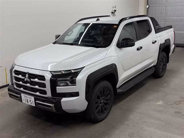 MITSUBISHI TRITON