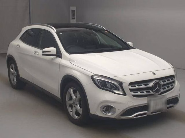 Mercedes-Benz GLA-Class