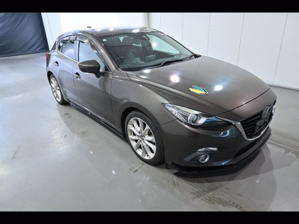 MAZDA AXELA