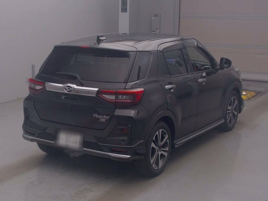 DAIHATSU ROCKY