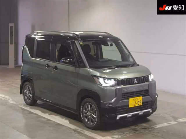 MITSUBISHI DELICA MINI