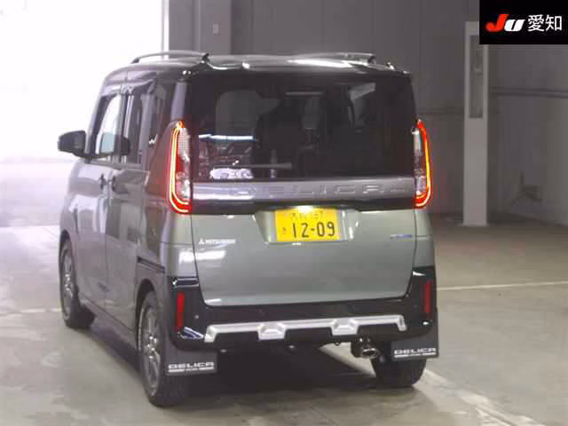 MITSUBISHI DELICA MINI