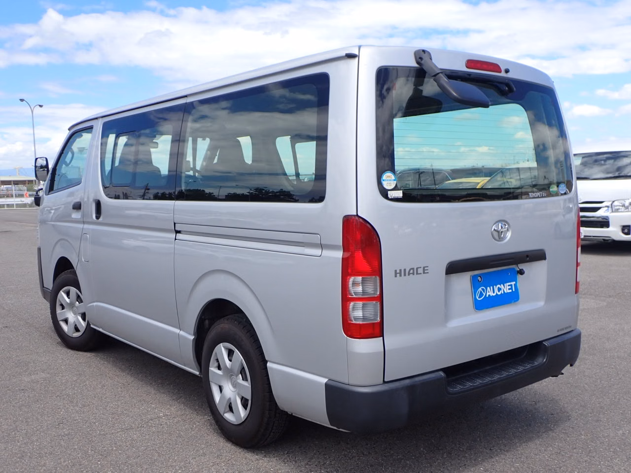 TOYOTA REGIUS ACE