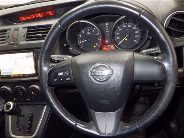 NISSAN LAFESTA