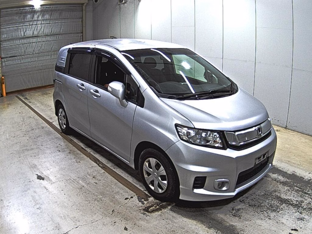 Honda Freed Spike