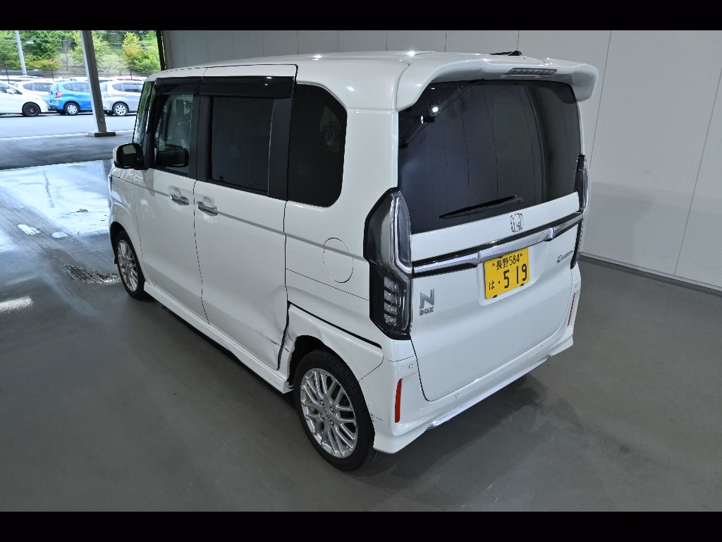 HONDA N-BOX