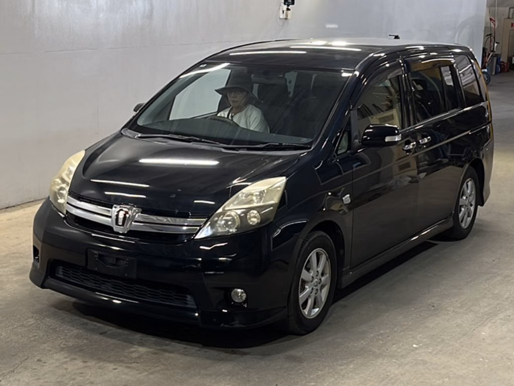 TOYOTA ISIS