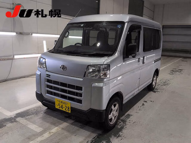 TOYOTA PIXIS VAN