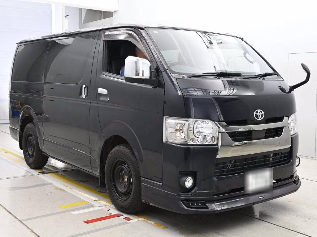 TOYOTA REGIUS ACE