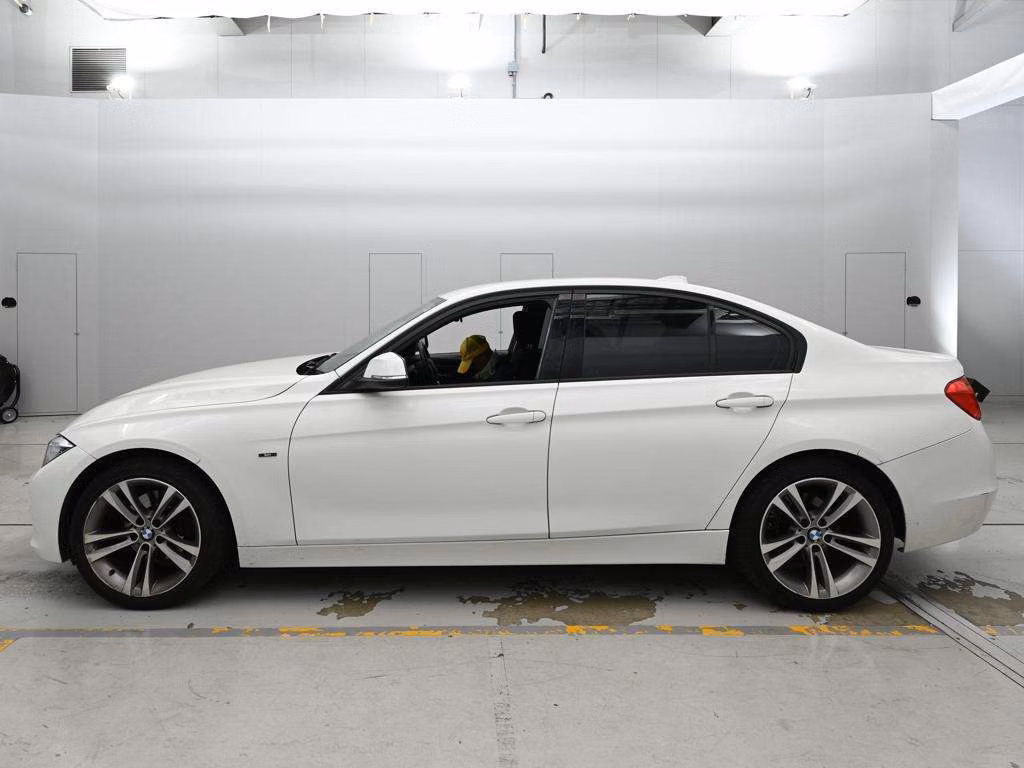 BMW 3-SERIES