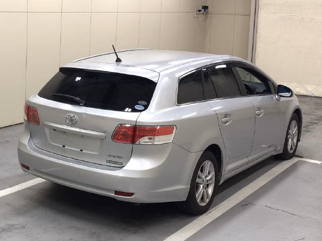 TOYOTA AVENSIS