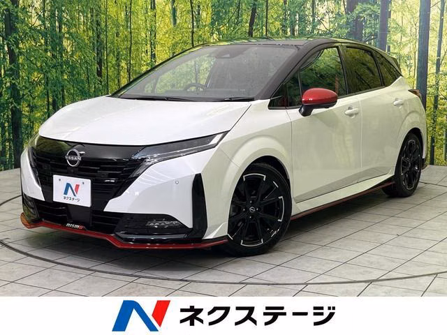 Nissan Aura