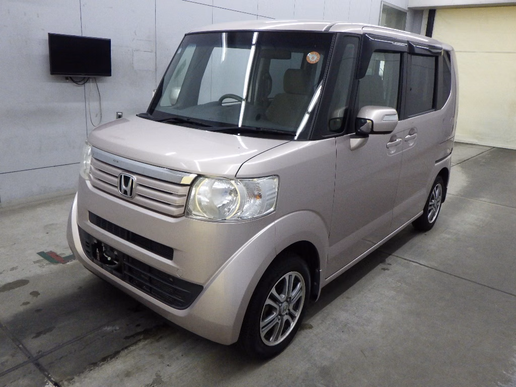 HONDA N-BOX