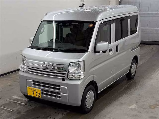 NISSAN NV100 CLIPPER