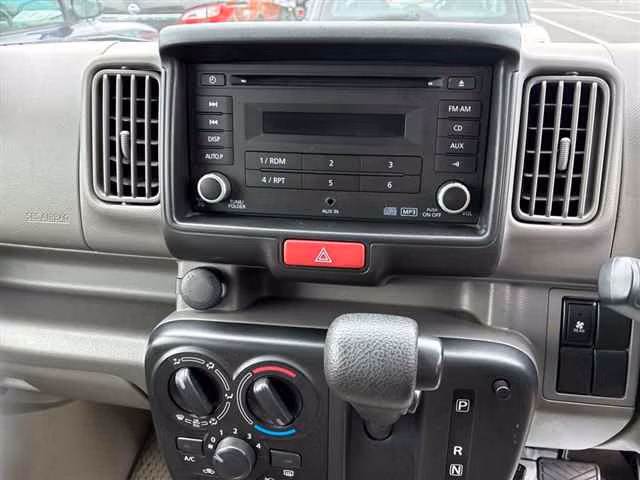NISSAN NV100 CLIPPER
