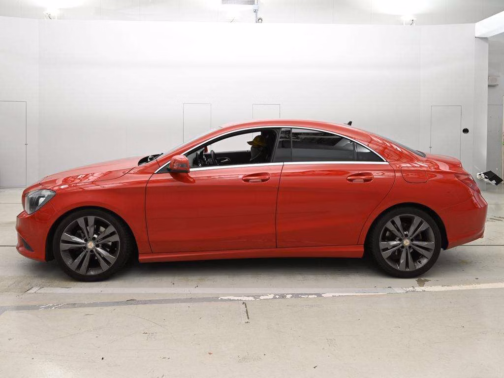 MERCEDES-BENZ CLA-CLASS