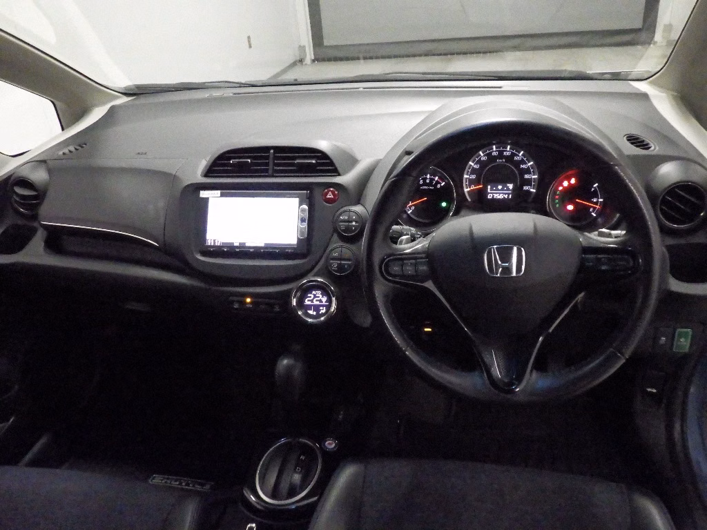 HONDA FIT SHUTTLE